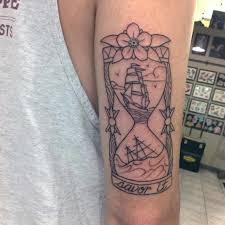 We did not find results for: Simple Woman Hourglass Tattoo Novocom Top
