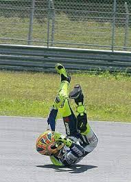 Pin By Neramit On Crash Motogp Valentino Rossi Valentino Rossi Valentino Rossi 46