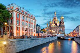 Saint petersburg, the second largest city in russia, is located on the banks of the neva river at the head of the gulf of finland of the baltic sea. Sankt Petersburg So Wird Ihre Stadtereise Noch Schoner Der Spiegel