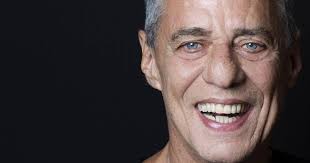 Chico buarque was around 21 years old when his first singled charted. 12 Musicas Memoraveis De Chico Buarque Analisadas Cultura Genial