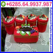 0812493628241 Kotak Tisu Flanel Cake Kotak Tisu Flanel Coklat Kotak Tisu Flanel Doraemon Rainbow Cake Cake Natal
