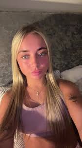 Ella Mccabe's Instagram, Twitter & Facebook