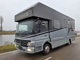 Mercedes Benz 815-2005 Cab & Chassis Truck