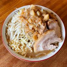 家二郎】基本の豚骨スープから二郎系ラーメンを作ろう【レシピ】 | 麺と釣人