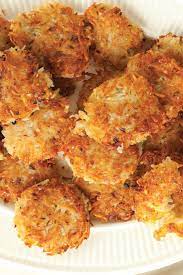 Jewish Crispy Potato Pancakes Latkes Recipe The Mom 100 Recipe Crispy Potato Pancakes Latkes Recipes Potato Pancakes Latkes