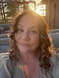 Hi all! I just wanted to introduce myself and share a photo I took. I'm 53  days sober today and grateful to be here. I'm a recovering alcoholic and  meth addict and