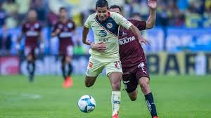 Comenzó siendo futbolista en los equipos locales de su ciudad natal monterrey, nuevo león. Chucho Lopez Juega En Nueva Posicion Con El America De Santiago Solari