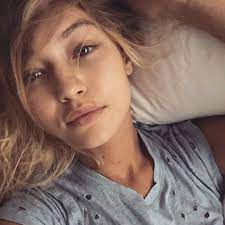 Bella hadid joins brooklyn march in support of palestinians. Stars Ungeschminkt Erkennt Ihr Den Promi Ohne Make Up Brigitte De