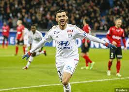 Rachid ghezzal'ın türkiye temsilcisi olan hakan korkmaz, yıldız futbolcuyla ilgili yaptığı paylaşımda; Report 9 5m Everton Target Rachid Ghezzal Tells Lyon He Won T Sign New Deal