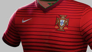Nike portugal home and away football shirts and kits from the euro 2016 winners! Portugal Unveils New Nike Home Kit For 2014 Nike News