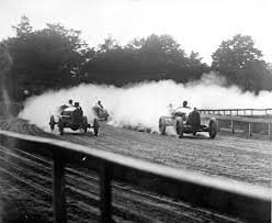 Sundays will never be the same: Auto Racing Encyclopedia Of Milwaukee
