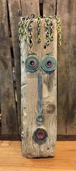 Folk Art Driftwood Mask With Found Objects Diy Art Projects Recycled Art Wood Art