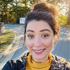 Aurelia Wheeler's Instagram, Twitter & Facebook