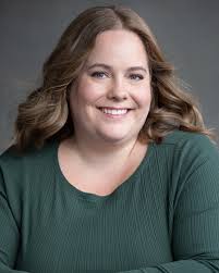 Kelly Cassell's Instagram, Twitter & Facebook