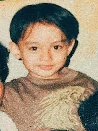 Anong gagawin mo kapag nawalan ng internet sa mundo? 🛜🚫 The official  teaser of REKONEK. The only Christmas movie this Metro Manila Film  Festival! 🎄 Let's Rekonek this December 25, 2025 in