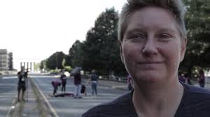 Ellie Beal's Instagram, Twitter & Facebook