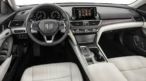 Browse interior and exterior photos for 2018 honda accord. 2018 Honda Accord Arrives With New 10 Speed Automatic More Tech