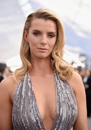 Betty gilpin in black outfit at universal pictures 'the hunt' premiere in hollywood. 27 Images Of Betty Gilpin Miran Gallery
