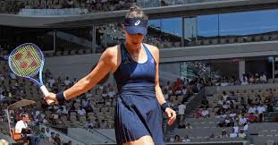 Bencic, McNally, Wang Advance in Svitolina’s Roland-Garros Quarter