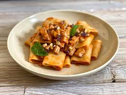 Check spelling or type a new query. Paccheri Con Pesce Spada E Melanzane Rossetto Cioccolato