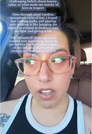 Elle Torres (@ellehappened)