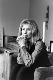 Rene Carpenter, Astronaut's Wife Who Broke NASA Mold, Dies ...