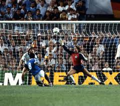 France / allemagne 82, comme elle sent bon la mer, a 20 ans. Equipe De France France Rfa 1982 Deja 30 Ans