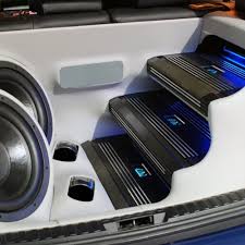 Untuk instalasi midrange dipasang pada pintu mobil, tweeter. Mendengarkan Musik Di Dalam Mobil Makin Asyik Dengan Rekomendasi Speaker Mobil Terbaik 2018