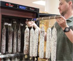 Homemade smoked hard salami recipe : The Sausage Maker Blog Diy Dry Curing How To Make Salami
