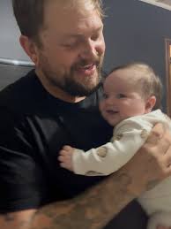 1 year already 🤍💍 Happy Wedding Anniversary @adventure_seeker_19 . . . .  . #married #awholeyear #firstyearisntthehardest #husband #hobart #tasmania  #cutie #wedding #1year #firstweddinganniversary #anniversary  #paperanniversary