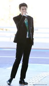 Taylor swift dating shawn mendes: Exo S Sehun Looks Like A Prince While Heading To Paris Kissasian