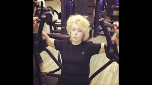 Lili caneças não quis deixar passar em branco esta data e apelou a todos os seguidores para que tenham cuidados com a pele. Consegue Imaginar Como Era Lili Canecas Aos 14 Anos Veja A Imagem Rara