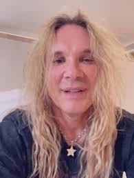 Michael Starr's Instagram, Twitter & Facebook