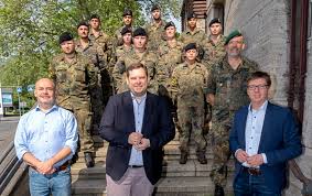 See more ideas about military, armed forces, special forces. Corona Einsatz Der Bundeswehr In Oberhausen Ist Beendet Lokalklick Eu