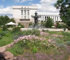 Bartholdi Garden With The Rayburn House Office Building In The Background Www Dcgardens Com U S Botanic Garden Public Garden Botanical Gardens Garden