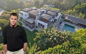 Check Out Matt Damon S Possible New Pad In The Palisades Celebrity Houses Celebrity Mansions Celebrity Real Estate
