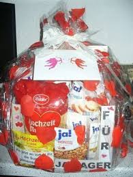 Geschenk Zur Hochzeit Fur Ja Sager Bild 1 Eine Originelle Geschenk Idee Fur Selbstgemachte Geschenke Zur Hochzeit Geschenk Hochzeit Und Geldgeschenke Hochzeit Basteln