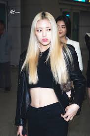 Itzy Yuna 191024 Incheon Airport To Vietnam Aktris Gadis Korea Selebritas