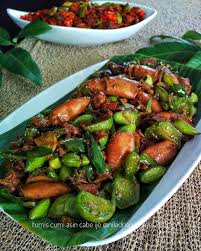 Resep cumi goreng tepung crispy, pakai tepung tapioka. Resep Enak Tumis Cumi Asin Cabe Ijo By Niladriana Facebook