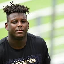 Fallece Jaylon Ferguson, linebacker de los Ravens