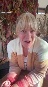 @thefarmhouseflowerfarm sent me the most BEAUTIFUL flower package and it  included her NEW Sweet Pea School book that is for pre-order now! I believe  it comes out in a week! Eeeek!! Head to her profile ...