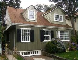 Trim colors that are warm cream, beige, or dark chocolate brown (not white). 46 Exterior Paint Colors For House With Brown Roof Matchness Com