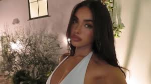 Madison Beer’s New Selfie Look Is Comfy Yet Stylish