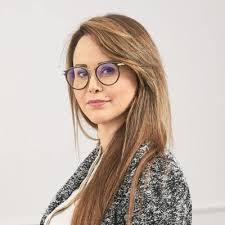 Daphne Zweifel's Instagram, Twitter & Facebook