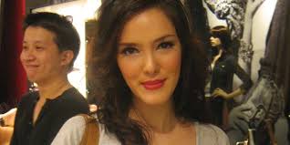 0 watchers237 page views0 deviations. Cathy Sharon Akui Menikah Di Bali 14 April Okezone Celebrity