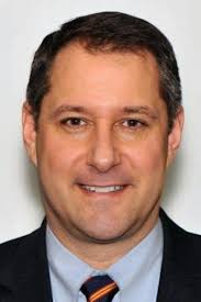 Chris Mallios's Instagram, Twitter & Facebook