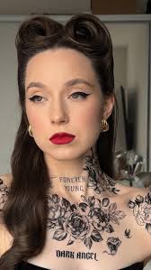 Lynette Ferguson (queenelle85)