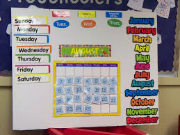 Kids Classroom Calander Trifold Board Calendar Could Add Schedule Of The Day Trifold Board Preschool Calendar Preschool Circle Time