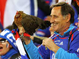 Hier spielt natürlich auch das geld eine wesentliche rolle. Warum Der Gallische Hahn Bei Frankreichs Nationalteam Mit Dabei Ist Goal Com