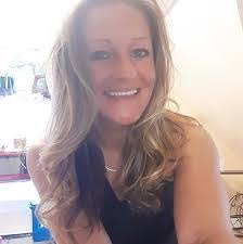 Carl Haslett's Instagram, Twitter & Facebook